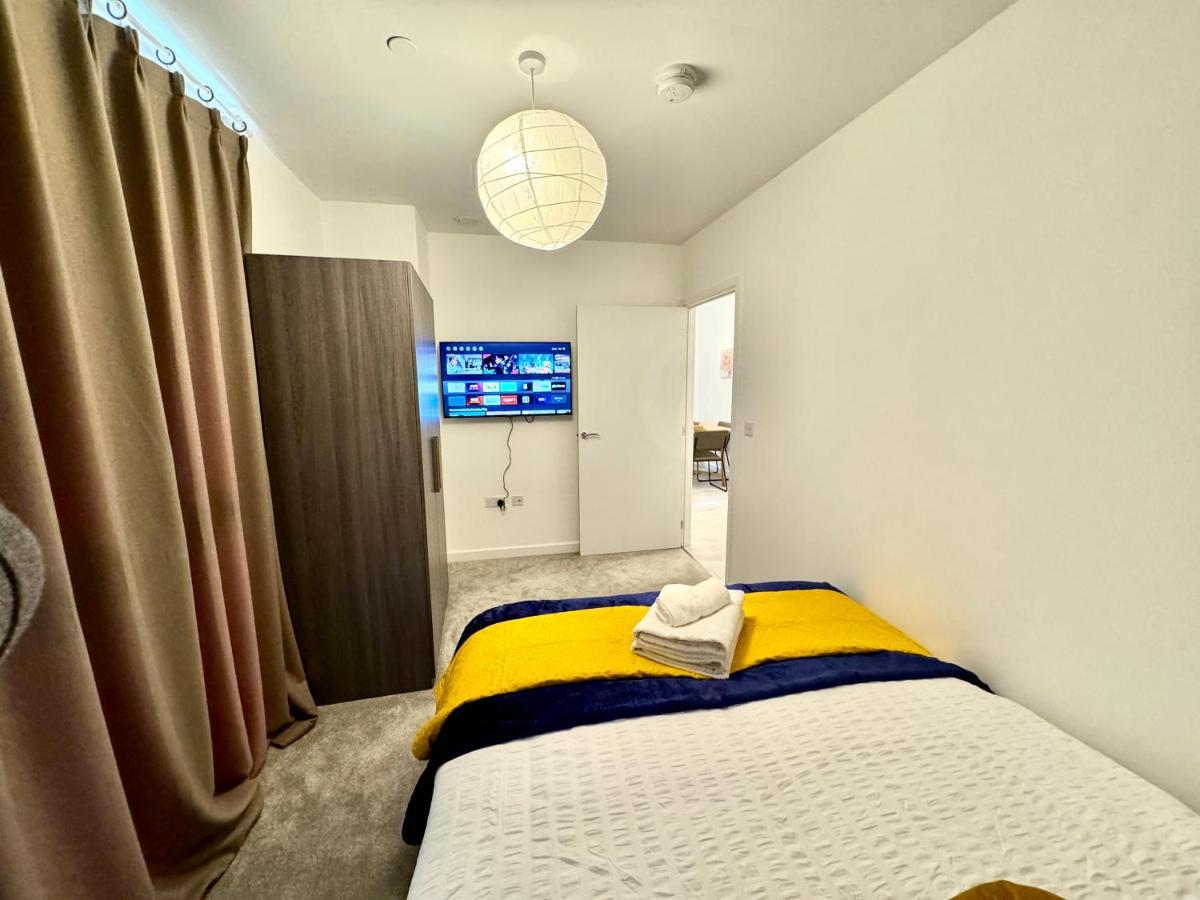 3Bedroom, 2Bathroom, Balcony,Luxury Flat Westfield Londres Exterior foto