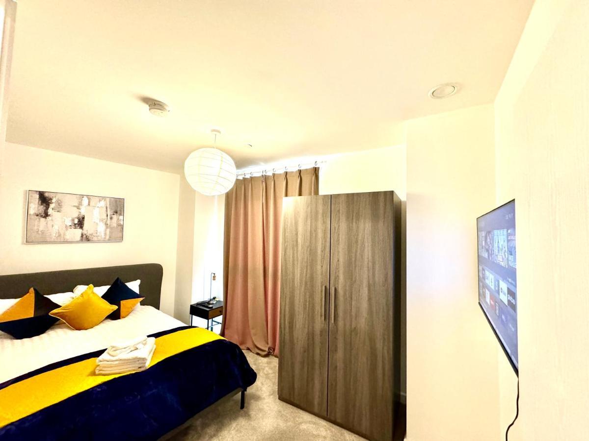 3Bedroom, 2Bathroom, Balcony,Luxury Flat Westfield Londres Exterior foto