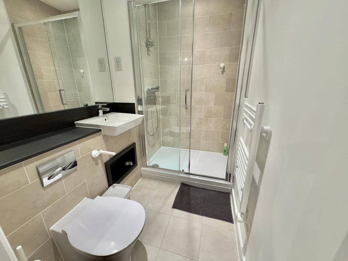 3Bedroom, 2Bathroom, Balcony,Luxury Flat Westfield Londres Exterior foto