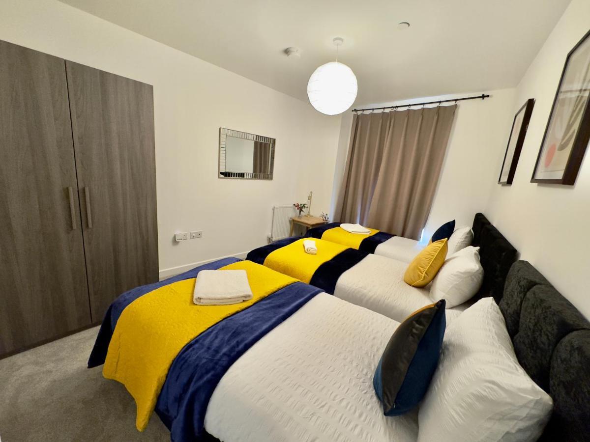 3Bedroom, 2Bathroom, Balcony,Luxury Flat Westfield Londres Exterior foto
