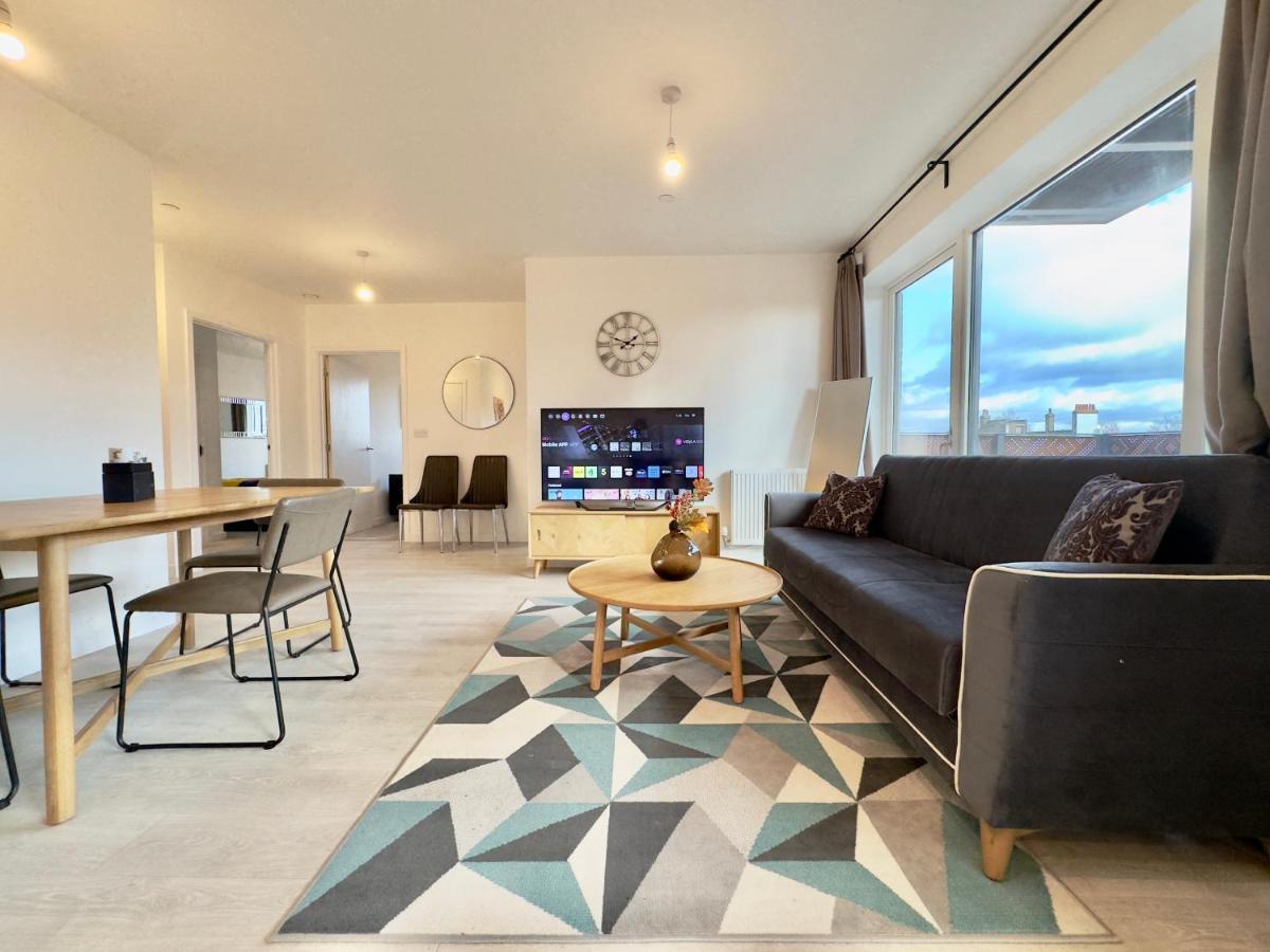 3Bedroom, 2Bathroom, Balcony,Luxury Flat Westfield Londres Exterior foto