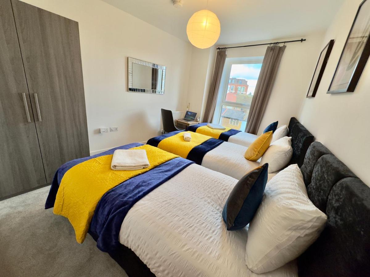 3Bedroom, 2Bathroom, Balcony,Luxury Flat Westfield Londres Exterior foto