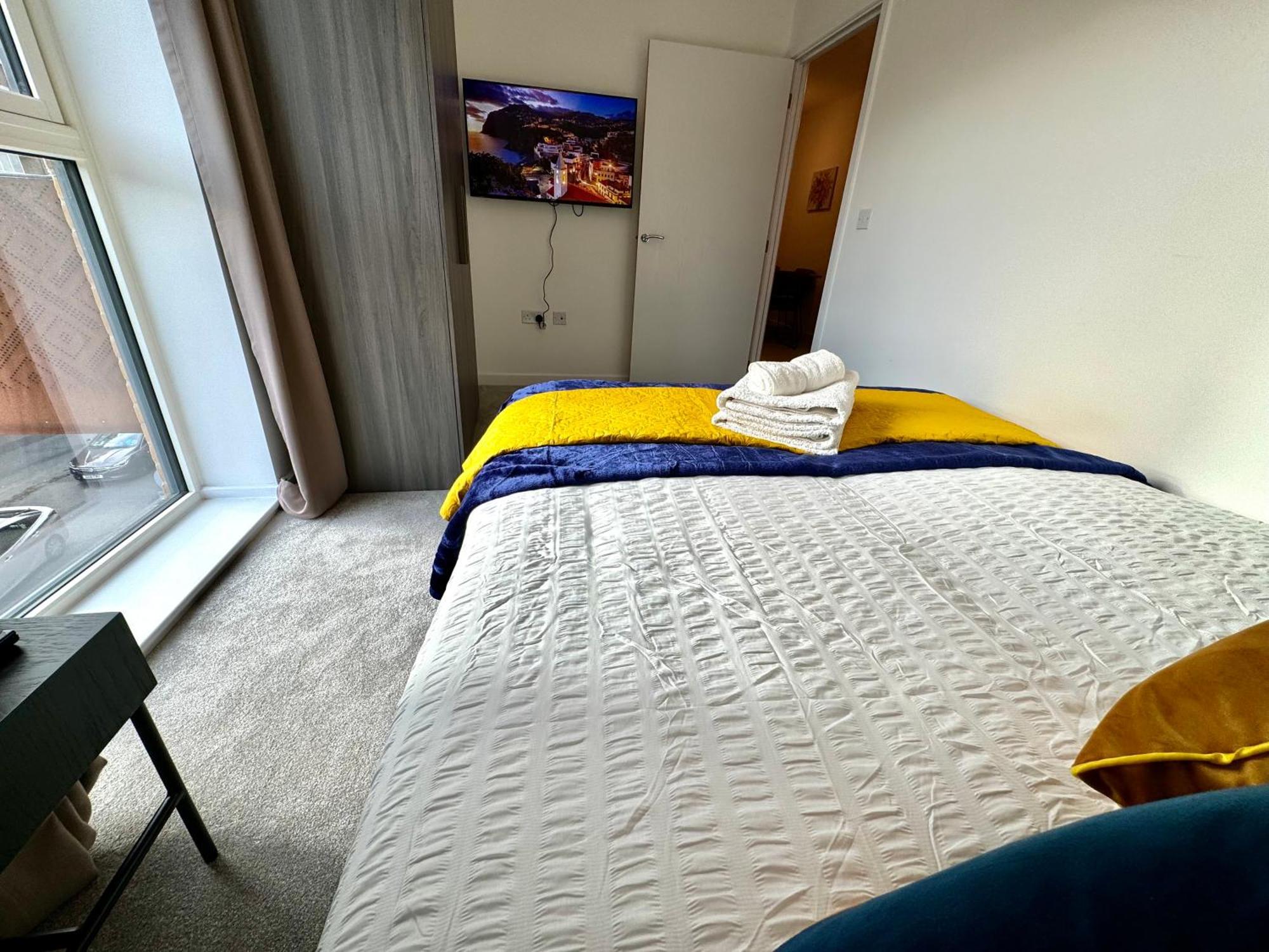 3Bedroom, 2Bathroom, Balcony,Luxury Flat Westfield Londres Exterior foto
