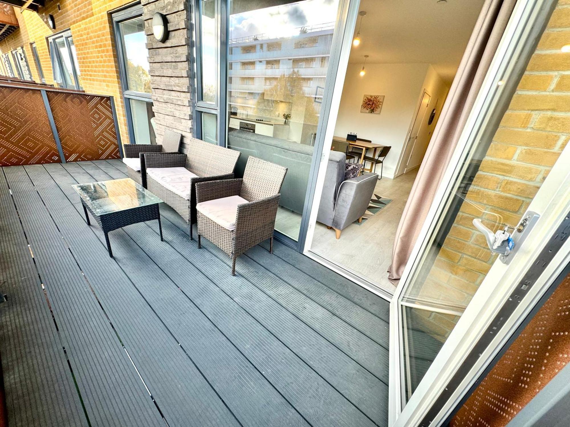 3Bedroom, 2Bathroom, Balcony,Luxury Flat Westfield Londres Exterior foto